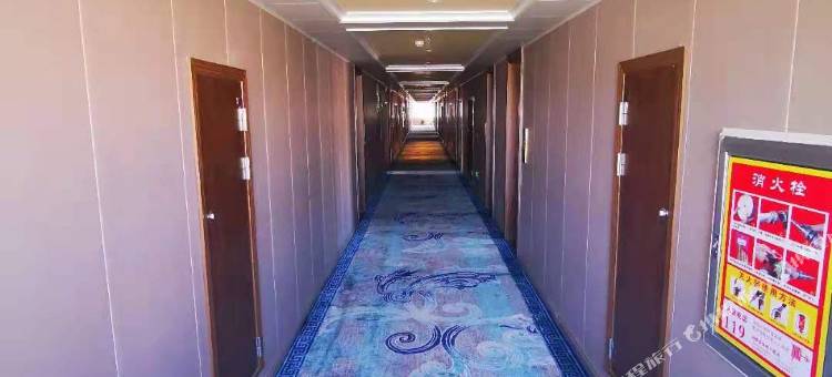 积石山添源大饭店图片