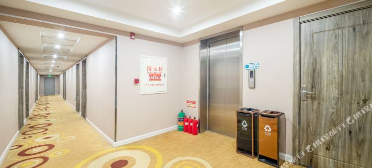 轻住酒店·澳嘉商务(大连西安路商业街香工街地铁站店)图片