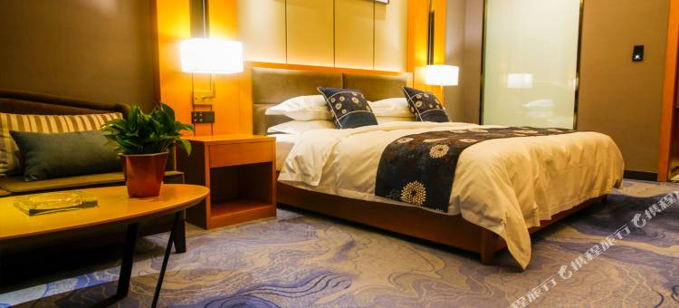 和田金鹰国际大酒店(团结广场店)图片