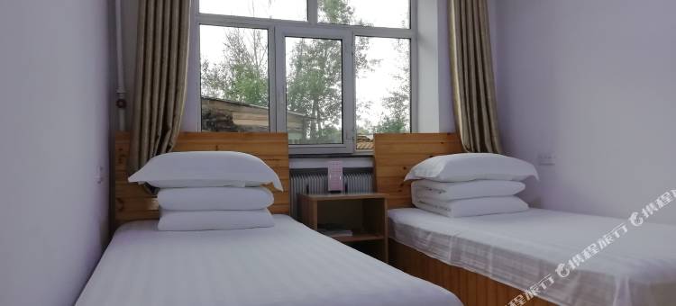 额尔古纳市莫尔道嘎镇松果旅社图片