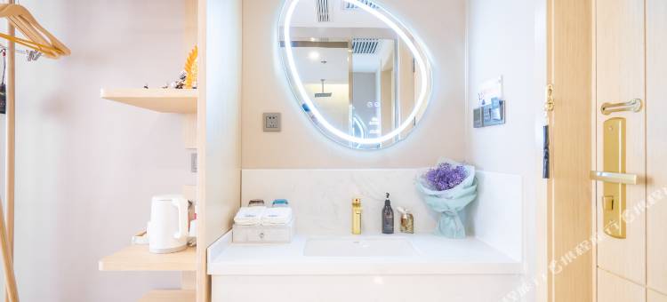 启星云酒店(乌鲁木齐万达广场高铁站店)图片