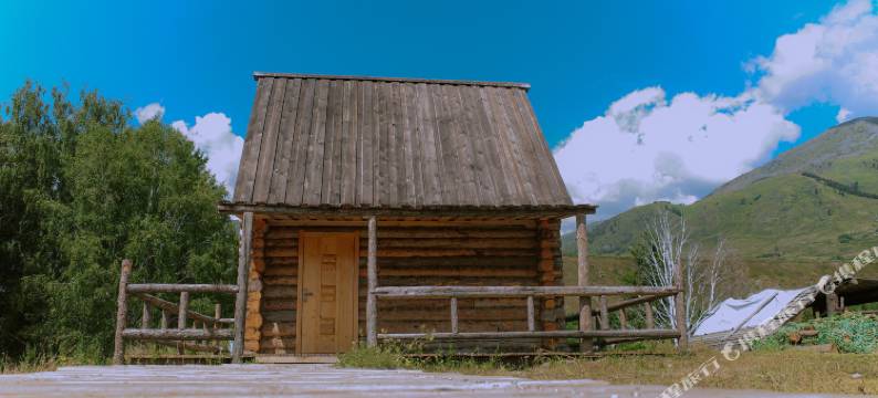 布尔津禾原牧居图片