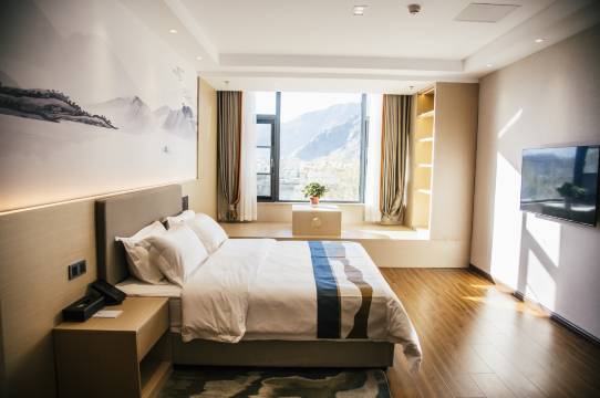 拉萨茗约大酒店