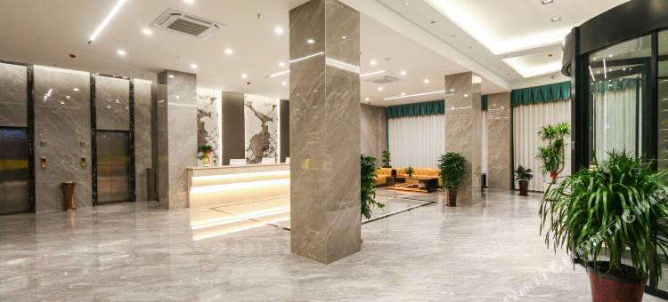 铂蓝酒店(乌兰察布高铁站店)图片
