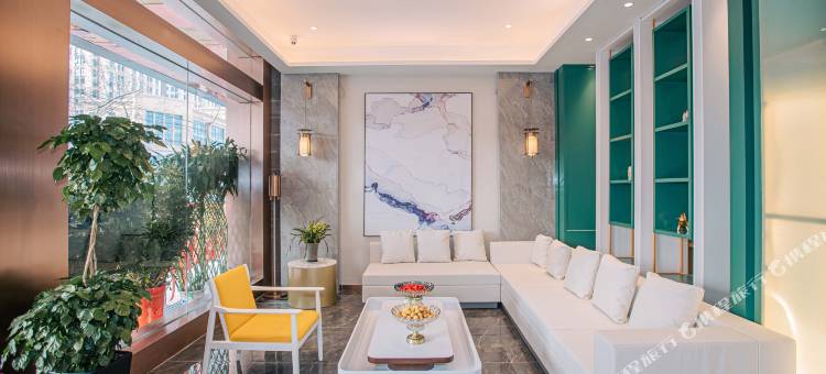 白玉兰酒店(连云港高铁站店)图片