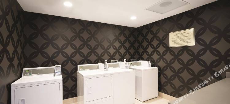 孟菲斯市中心拉昆塔温德姆套房酒店(La Quinta Inn & Suites by Wyndham Memphis Downtown)图片