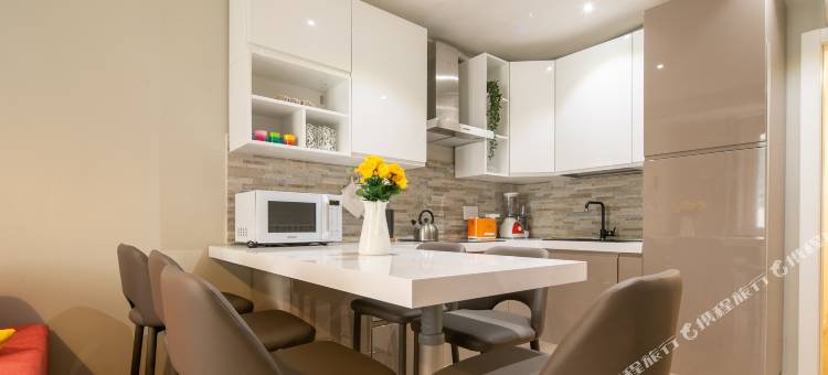 Pepi Modern by Mmega图片