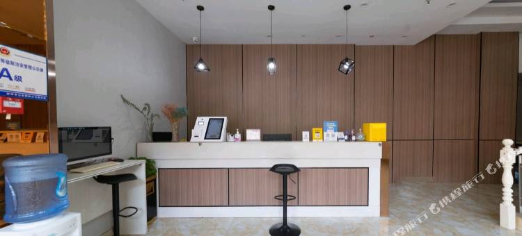 轻宿派·悠然假日酒店(蚌埠百大名品店)图片