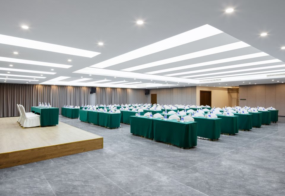 Weijia • Langyu Hotel (Xichang Torch Plaza Haihe Tianjie Branch) Hotel Overview