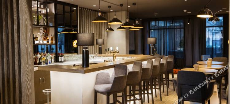 安曼罗塔娜中心酒店(Centro Mada Amman by Rotana)图片