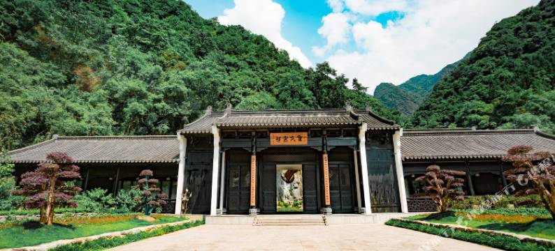 保康蜡梅谷自寨图片