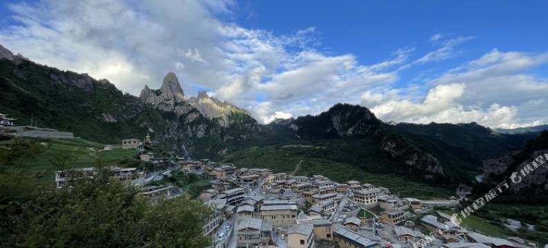 扎尕那如意山景民宿图片