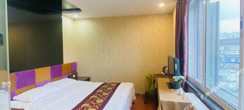 七彩时尚艺术宾馆(哈尔滨师范大学店)图片