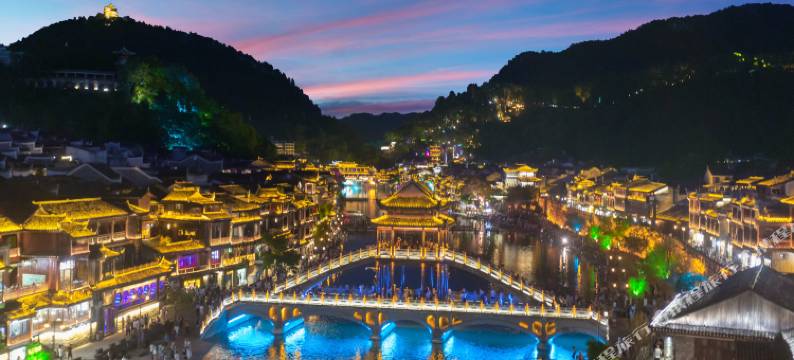 西栅江景民宿(凤凰古城景区沱江店)图片