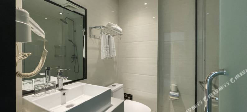 邛崃富宏大酒店(邛崃第一中学高铁站店)图片