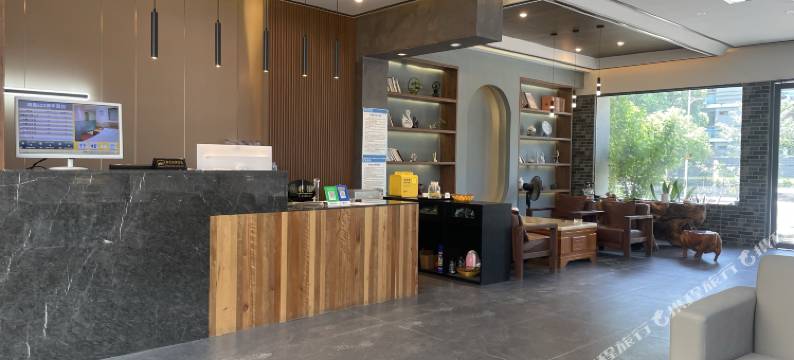 南昌520青年酒店(财大麦庐校区中心店)图片