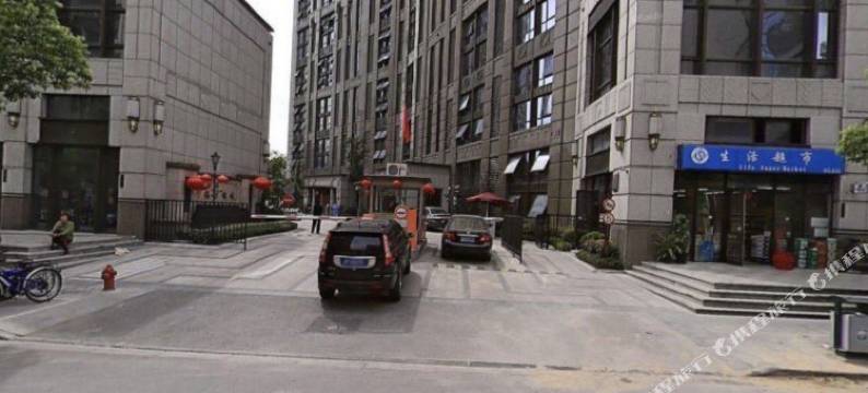 自由行青年民宿(上海火车站店)图片