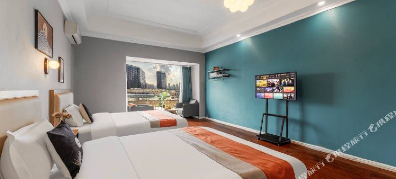 沐槿电竞酒店(昆明万达广场火车站店)图片