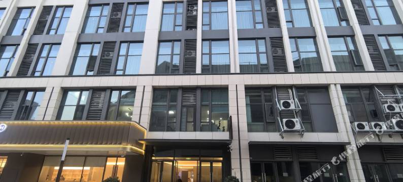 万隆国际公寓(南昌红谷滩万象城店)图片