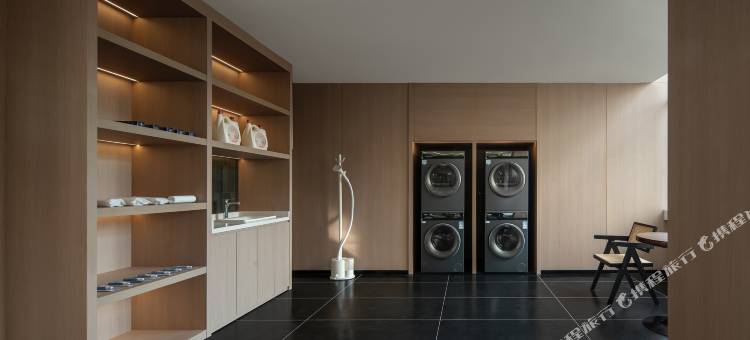 Designer Hotel︱安语·曼里酒店(芒市广场新玩厂店)图片