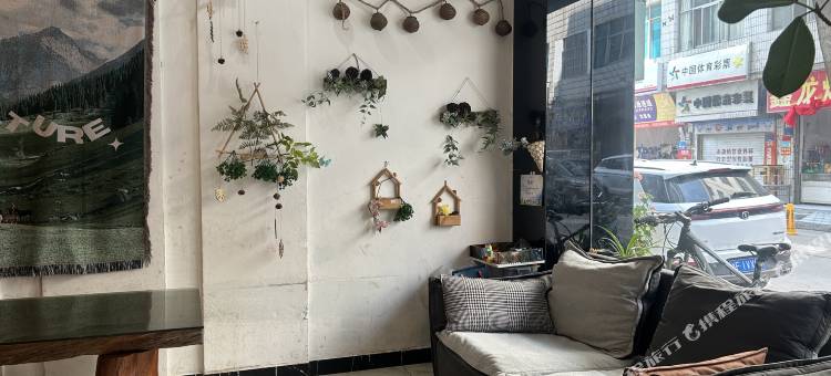 曲靖青苹果商务宾馆(南城门店)图片