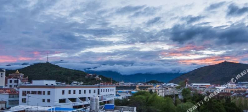 柏恋氧吧主题酒店(独克宗古城店)图片