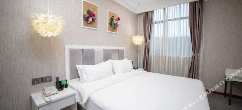 中山梵珀酒店(博览中心店)图片