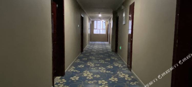 若羌龙都商务宾馆图片