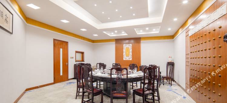 扬州琼都酒店(万达广场扬州大学荷花池校区店)图片