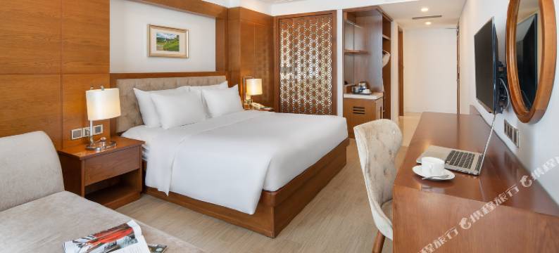 岘港海滩巴利斯德利酒店(Paris Deli Danang Beach Hotel)图片