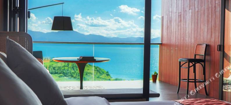 抚仙湖方寸间·柏香山民宿图片