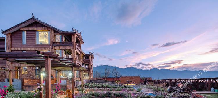 糊涂窝湖景度假酒店(泸沽湖亲爱的客栈)图片