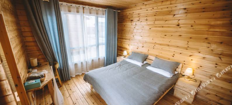 盐尚·茶卡盐湖木屋庭院民宿图片