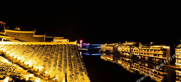 凤凰云桥自在江景精品民宿(凤凰古城云桥店)图片