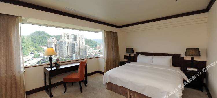 新北新店美丽春天大饭店图片