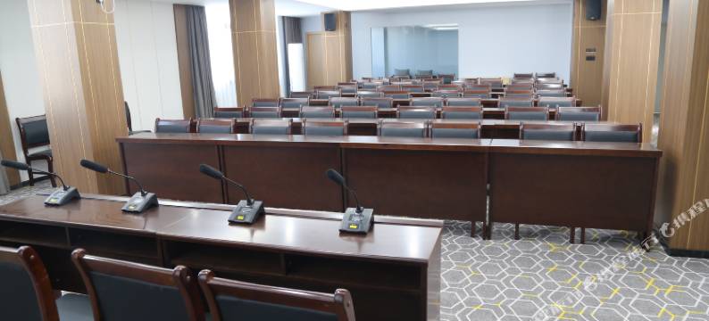 光和大酒店(盈江国际翡翠城店)图片