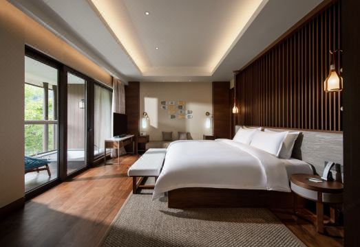 New World Qingyuan Hotel Hotel Overview