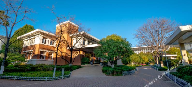 昆明云天花苑酒店(滇池路海埂大坝店)图片