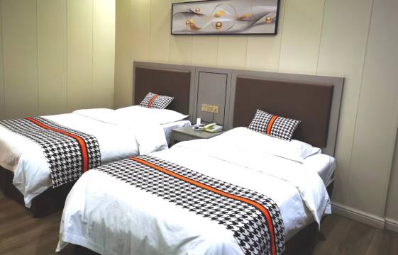 宁都皇冠时尚酒店