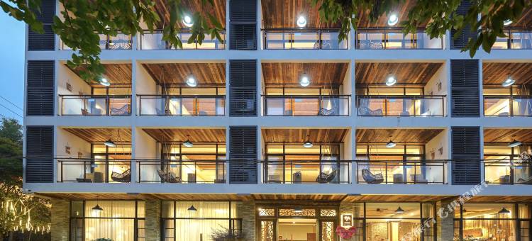 青城柴门·森系私汤影院酒店(青城山高铁站店)图片