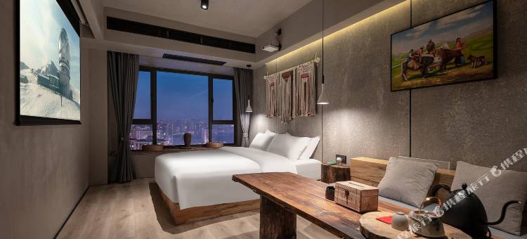 泥木·SKY CITY HOTEL(乐山高铁世豪广场店)图片