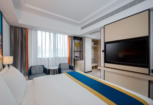 Vienna Hotel (Shanwei Haifengmeishijie) Hotel Overview