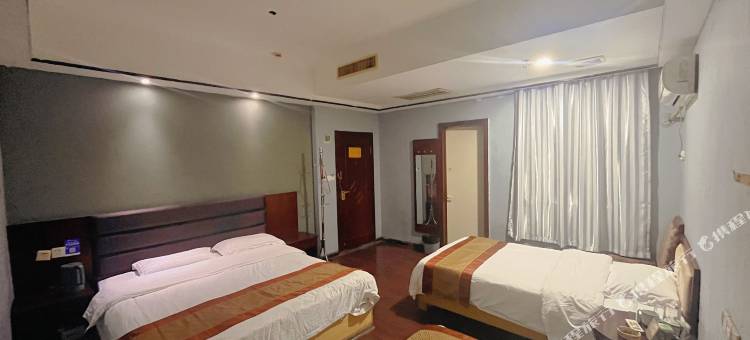 OYO岳阳弘一宾馆图片