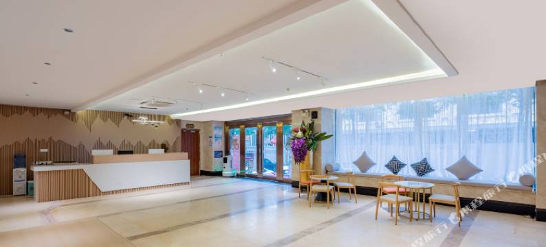 嘉年华酒店(佛山顺联广场锦龙地铁站店)图片