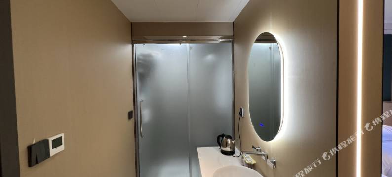 峨眉山巨峰楼大酒店(金顶雷洞坪店)图片