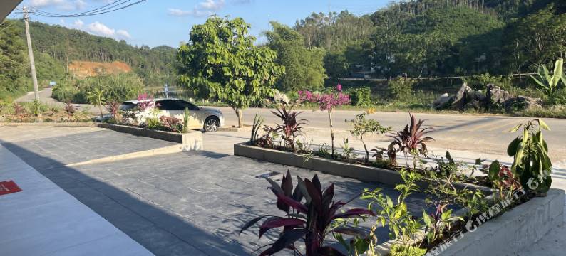 望越居民宿(德天瀑布店)图片