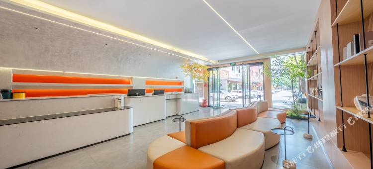 云际酒店(宣威火车站店)图片