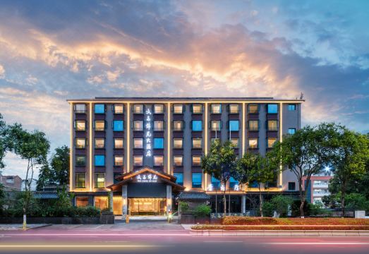 文昌锦苑酒店（梓潼政务服务中心店）外景图