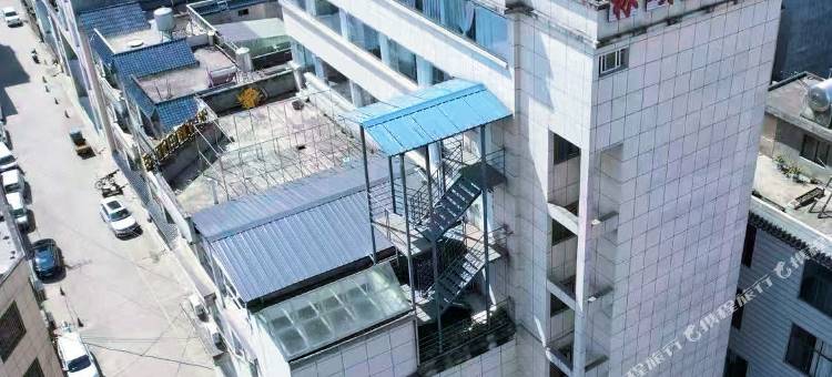 罗平林硕假日酒店图片