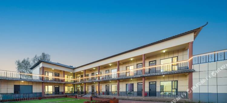 昭苏鑫雨阁民宿(夏塔乡店)图片